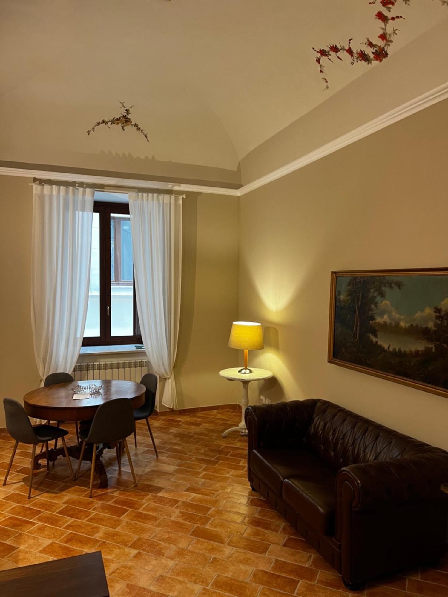 Willa Dimora Largo Silvestro Dell'Aquila- Centro Storico Zewnętrze zdjęcie